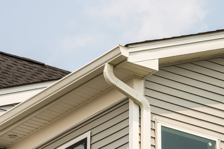Seamless gutters on house